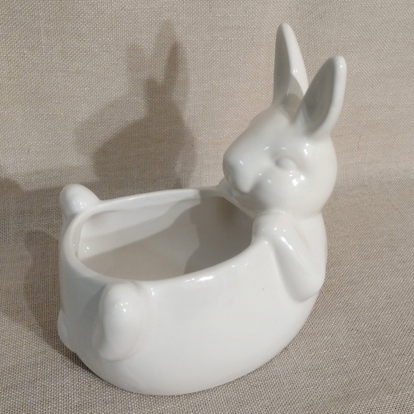 Crescent Enterprise White Ceramic Bunny Bowl / Planter - Picture 5 of 10